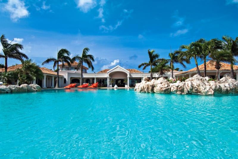 Beachfront - Villa Imagine Beachfront - Villa Imagine